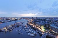 Hafengeburtstag Hamburg Klein gegen Groß Hafen