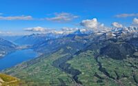 Eiger Mönch Jungfrau Berge um Berner Oberland Thuner See Schweiz